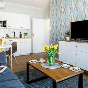  Apartment Finale